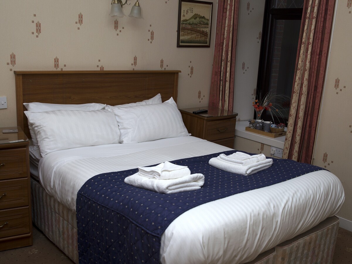 Double room Ensuite at Herdshill Guest House