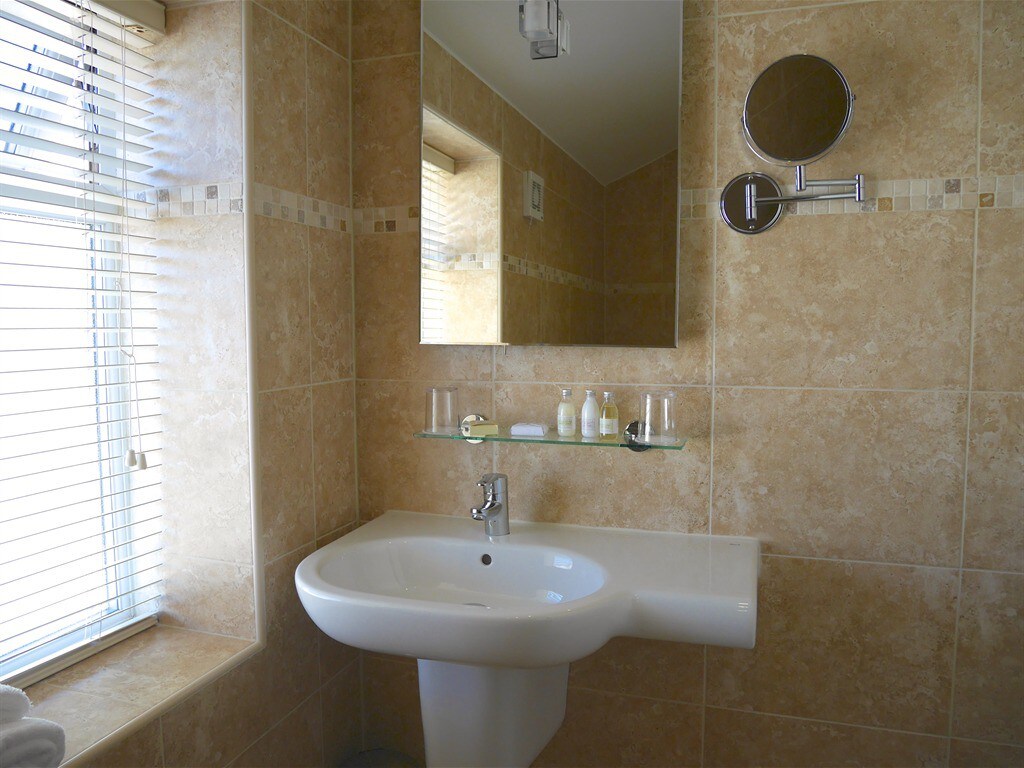 Luxury Double Ensuite at Redstone Guest House