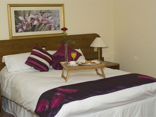 Double room Ensuite at Charlemont Arms Hotel