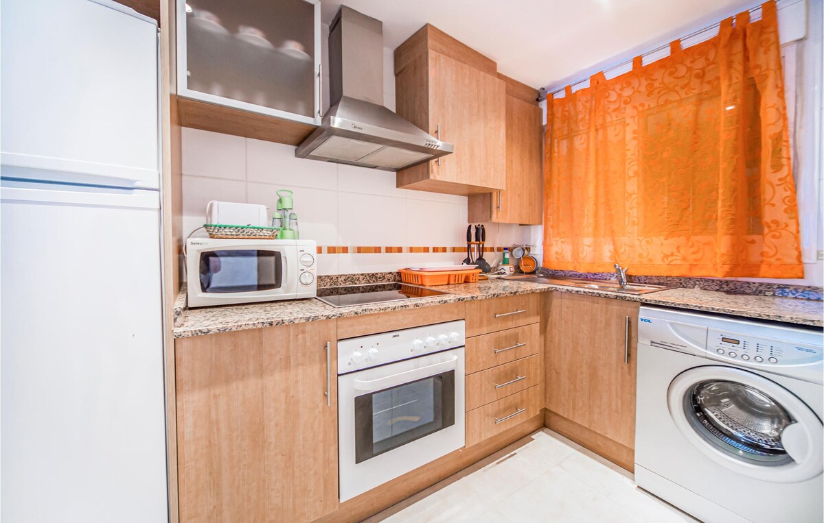 Lovely apartment in Cabanes with kitchen