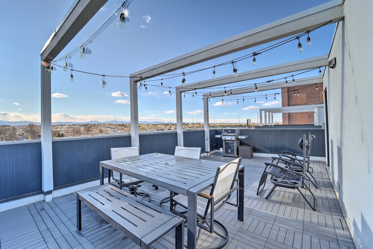 Sleek Townhouse w/ Rooftop Patio & Mtn Views!