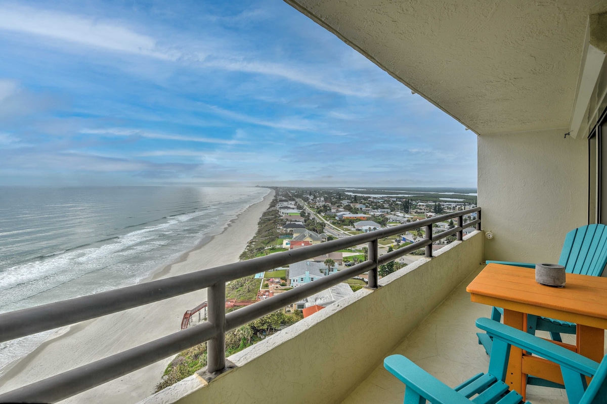 Daytona Beach Shores Condo w/ Balcony, Views!