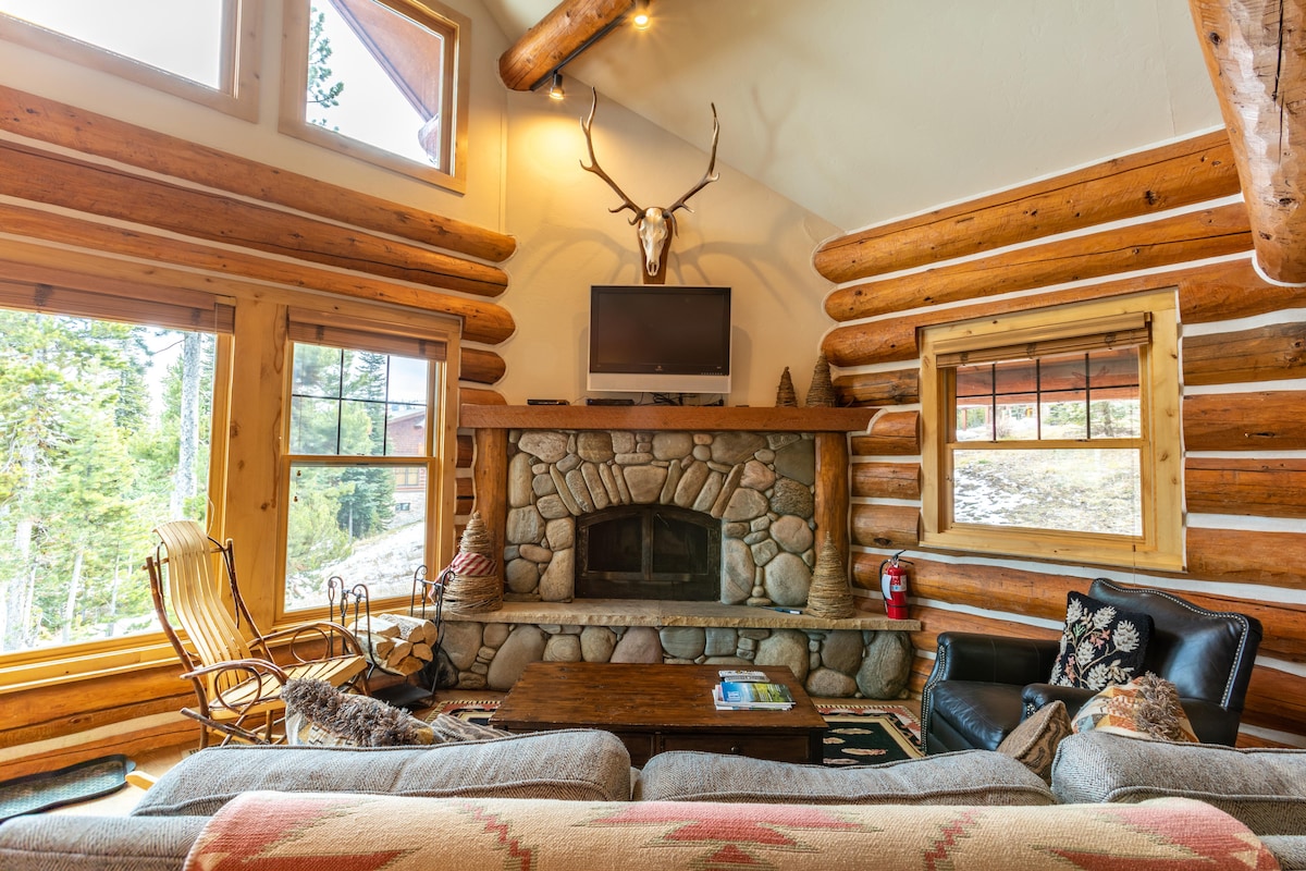 Beautiful Big Sky Cabin Ski-in/out | Yellowstone