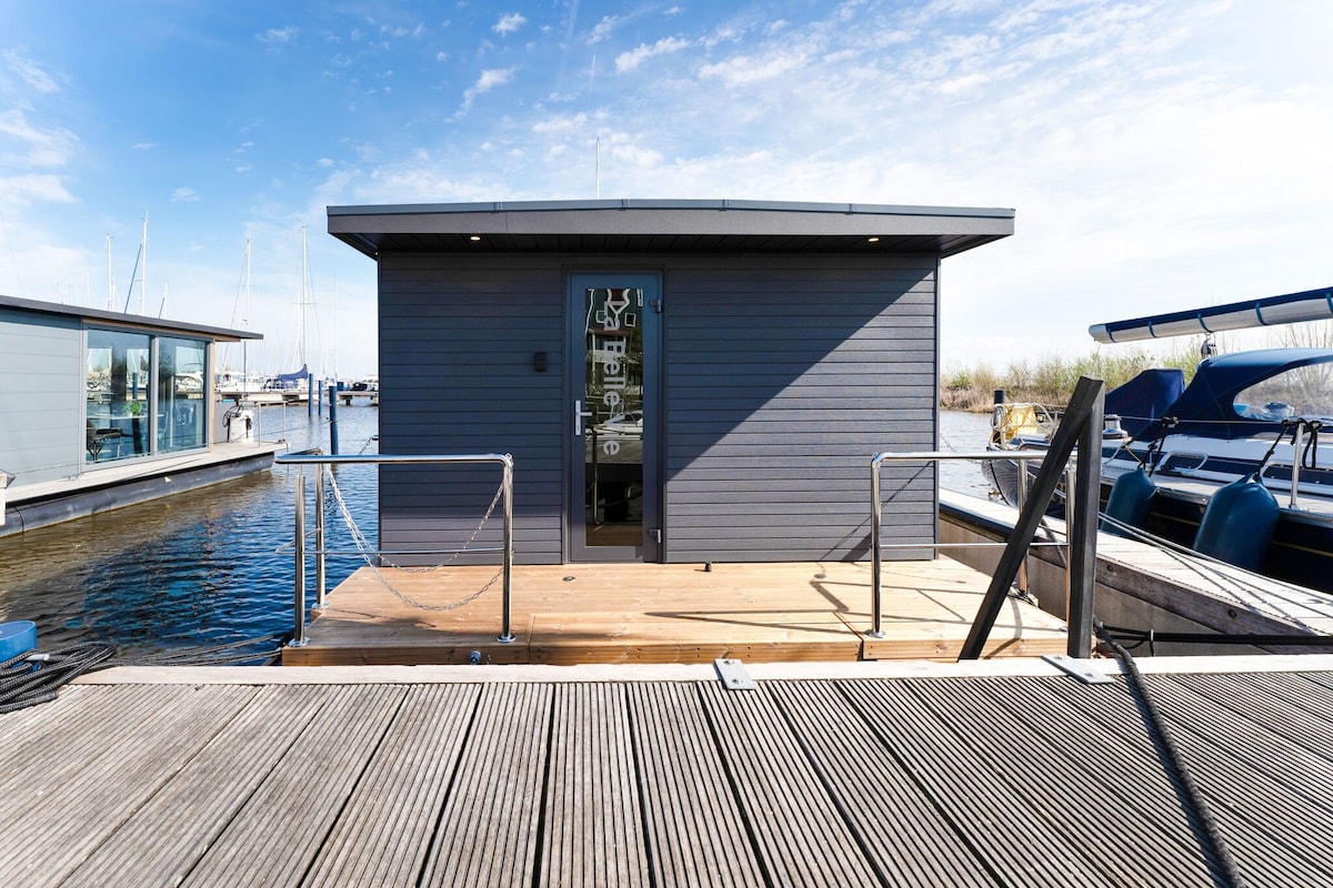 Beautiful houseboat in Marina of Volendam