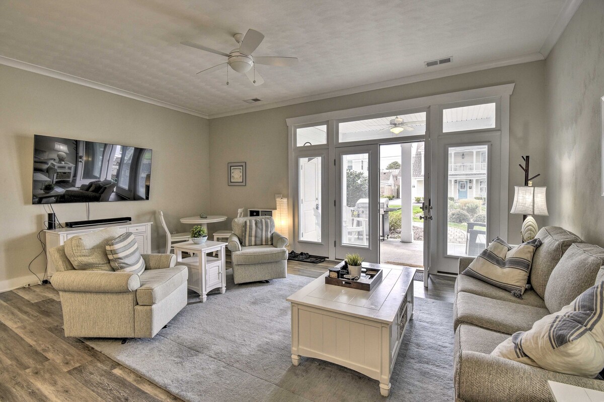 Chic & Central Townhome - 3 Blocks to Beach!