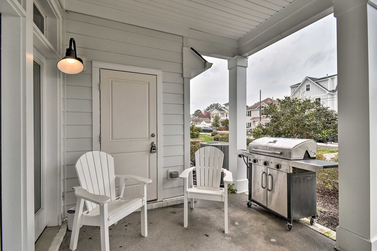 Chic & Central Townhome - 3 Blocks to Beach!