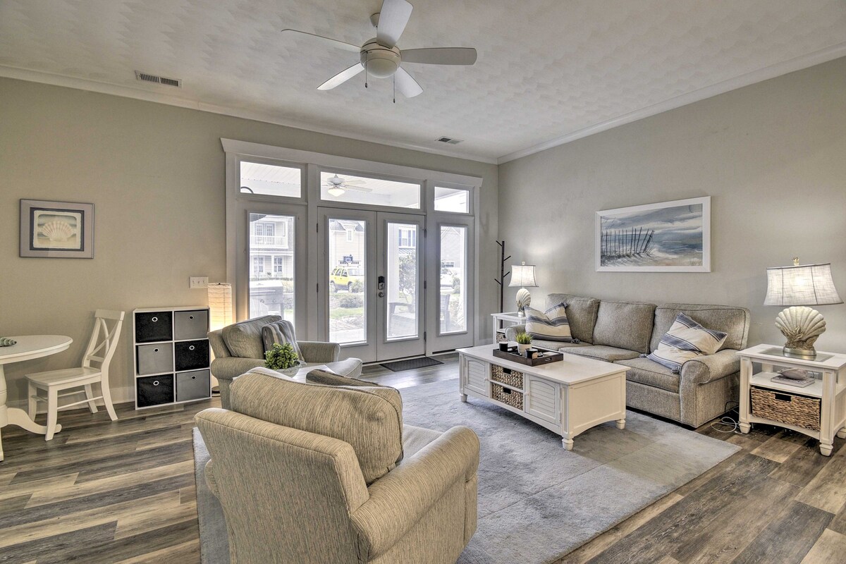 Chic & Central Townhome - 3 Blocks to Beach!