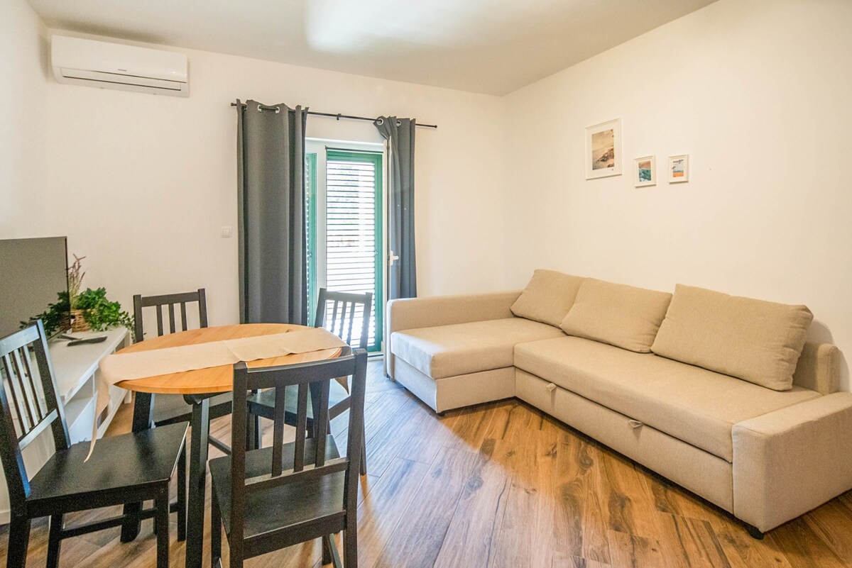 Apartment Zoe (84161-A1)