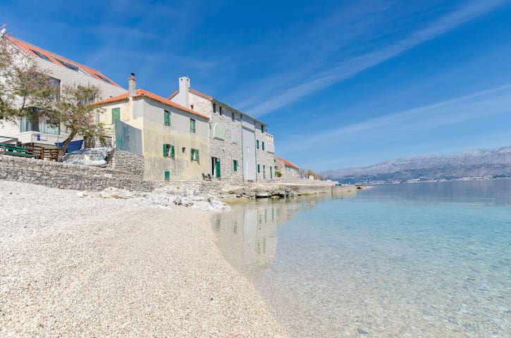 Postira (otok Brač)的民宿