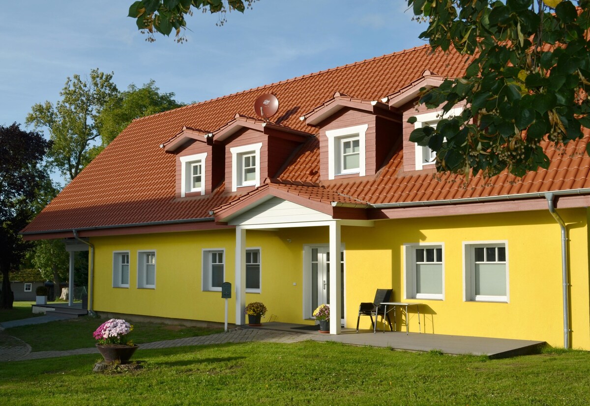 Klein Upahl 45平方米可容纳2位房客的公寓（ 166917 ）