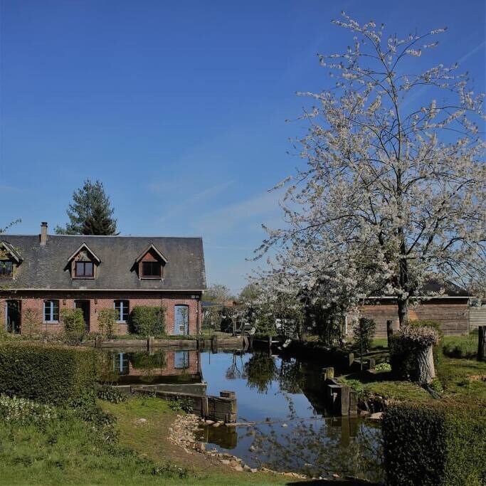 Caillebourg Cottage ，可容纳15人，距离海滩25分钟