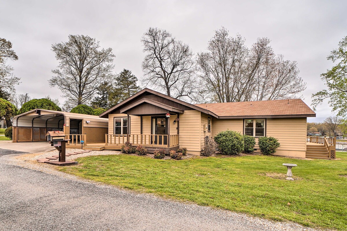 Waterfront Grove Oasis w/ Kayaks & Boat Dock!