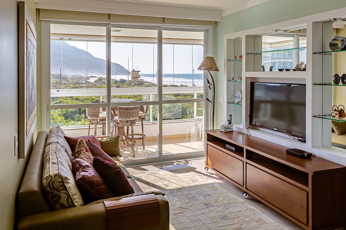 Balcony with barbecue and sea view #IA09