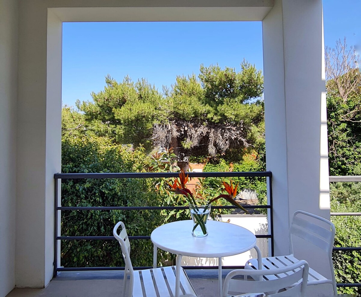 Studio 1 km away from the beach with shared pool