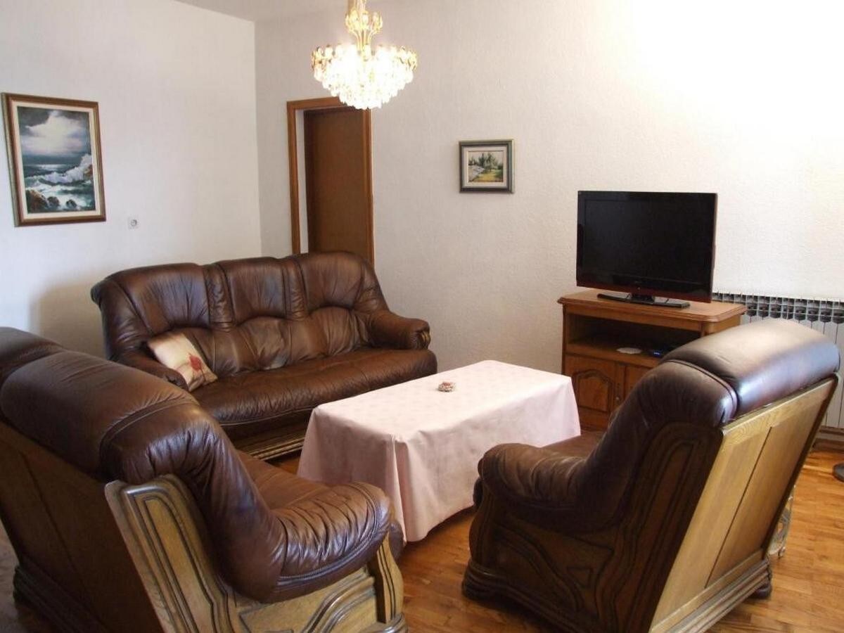 A-18707-a Two bedroom apartment near beach Sveti