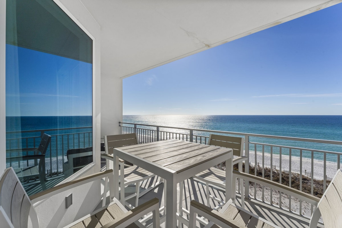 Blu 603 ~ Mesmerizing Oceanfront Views ~ Beach Svc