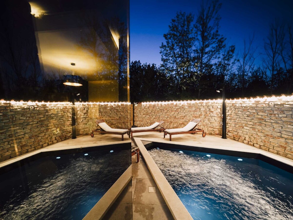 Unique stone Villa Giulia with heated pool