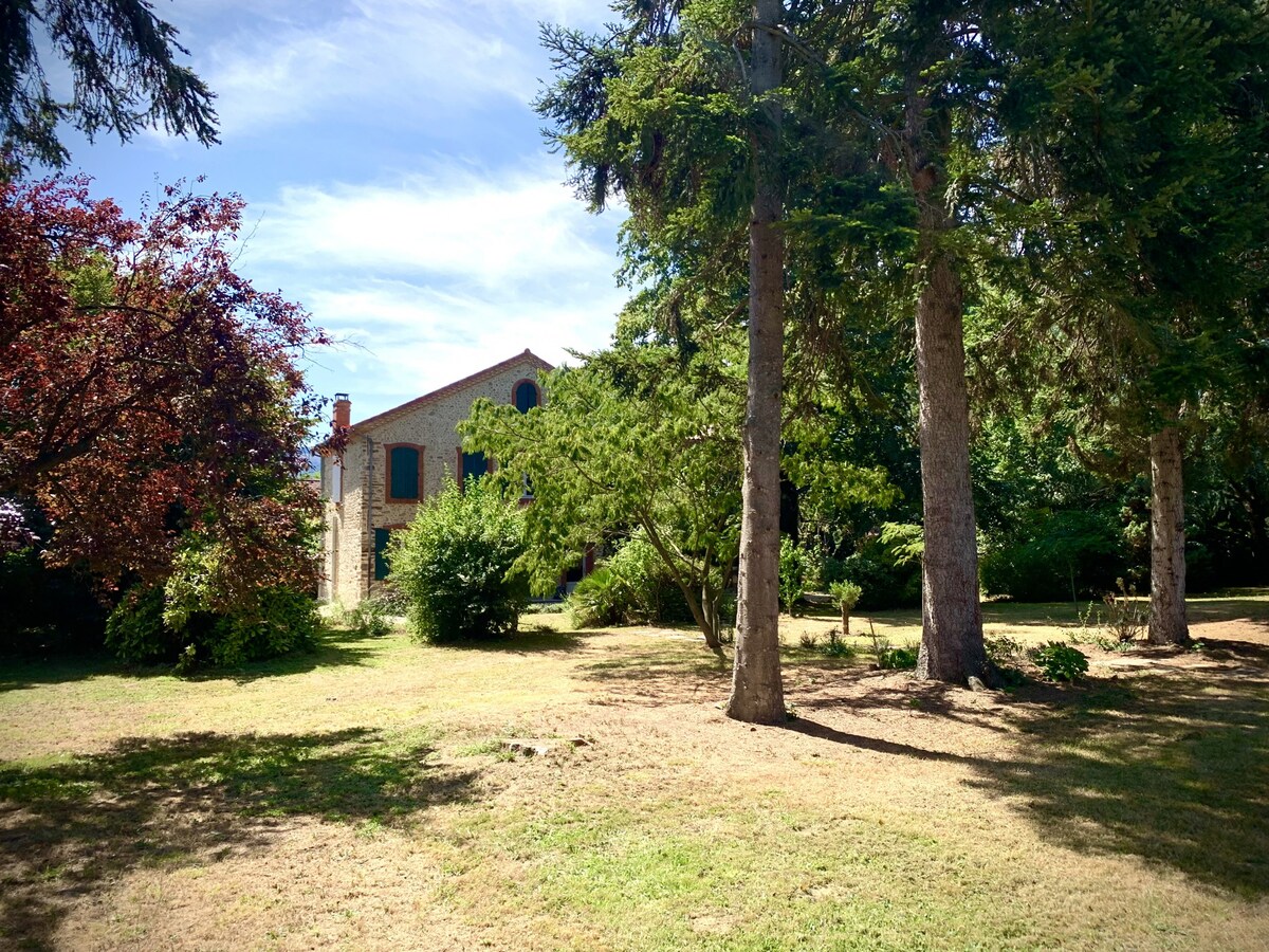 Sous le Tilleul de la Condomine, piscine privée