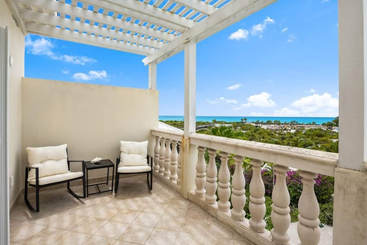 10% OFF APR-Pool,Ocean View,Walk to Grace Bay (#4)