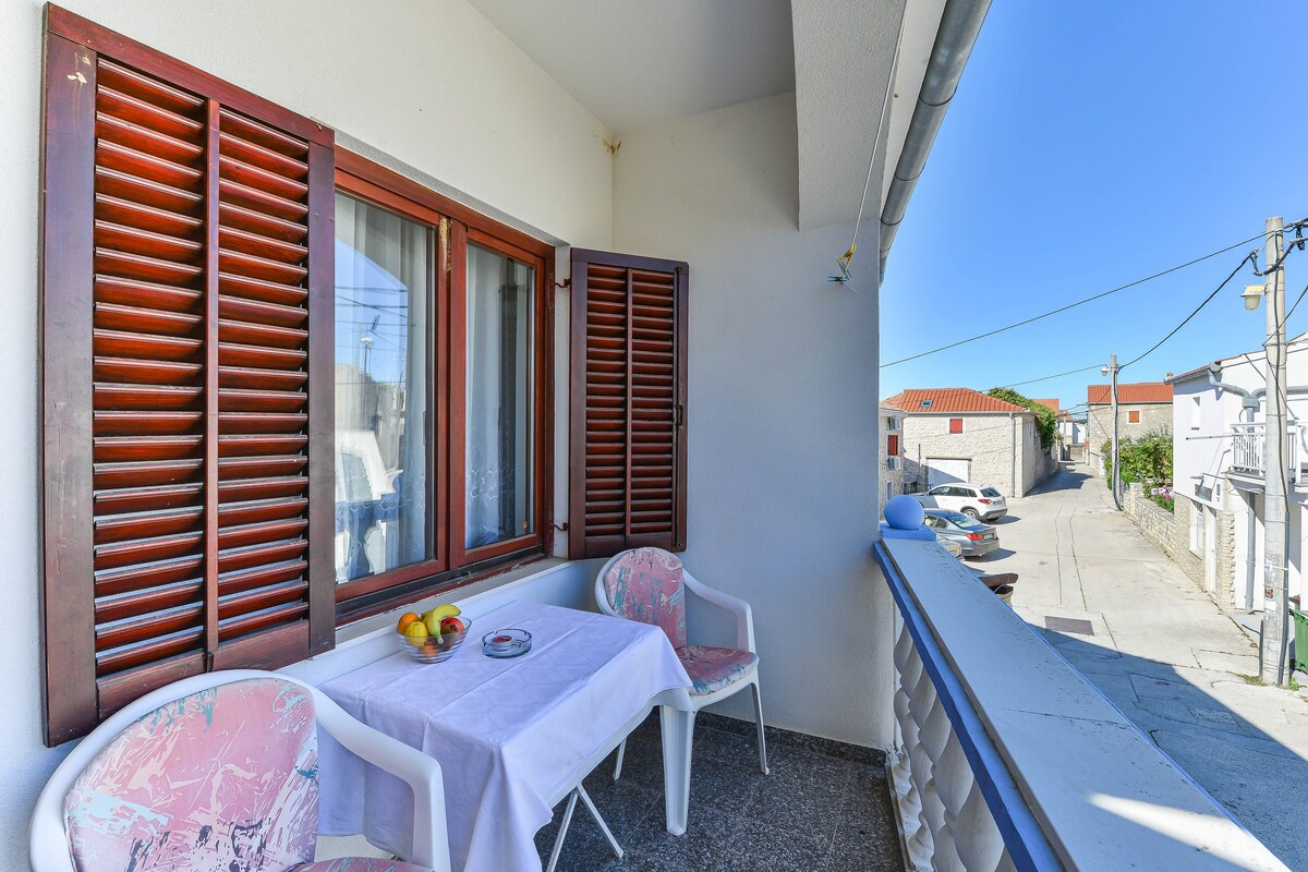 A-19644-a One bedroom apartment with terrace and