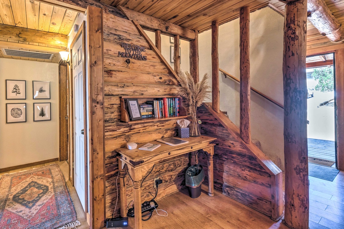 Rustic Ruidoso Log Cabin with Hot Tub & Deck!
