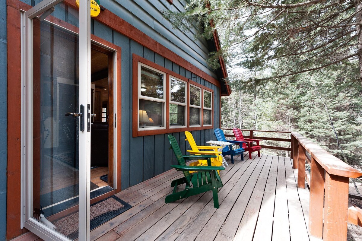 Secluded "Lemon-Aid" Cabin - 3 BR - Near Lemon & V