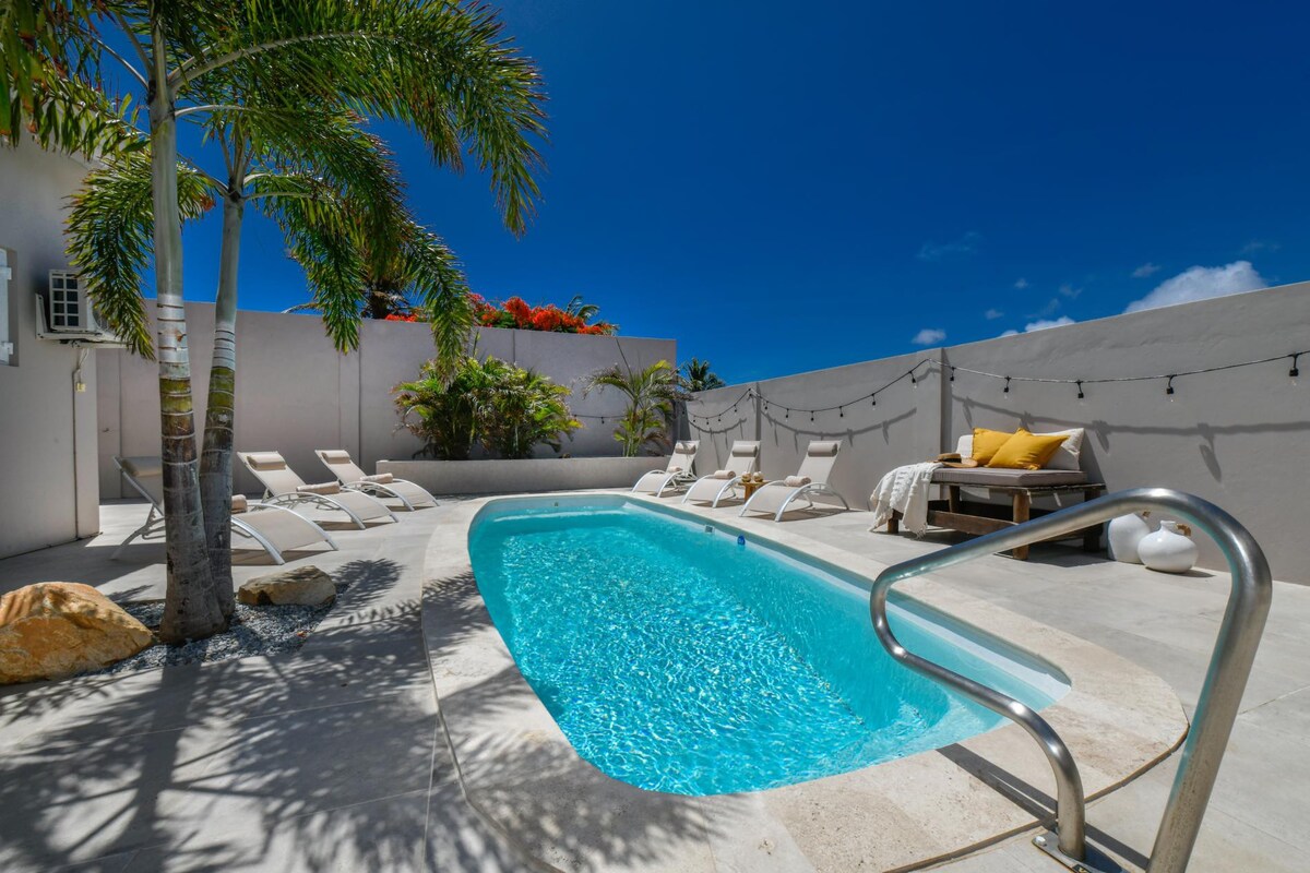 Villa Koeriboeri Aruba - Spectacular Villa - Great Views - Sleeps 8