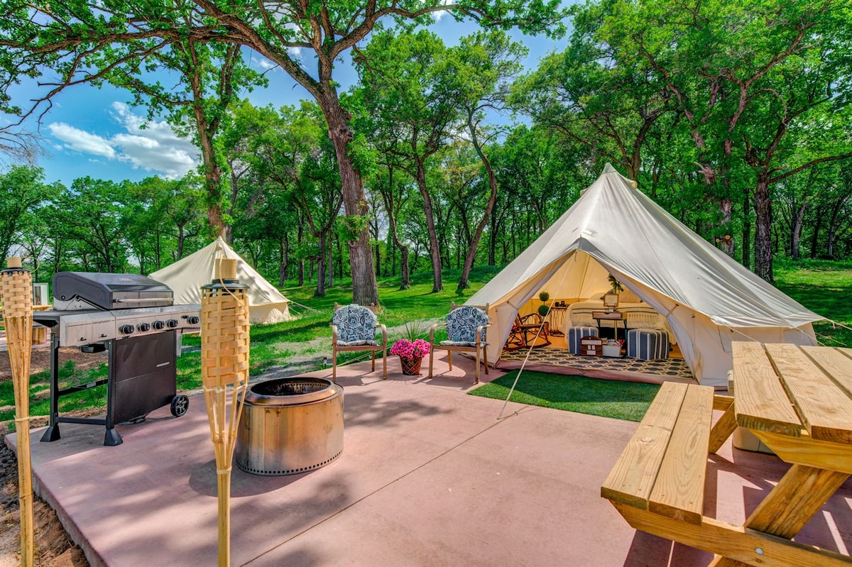 Glamp Tent at Historic estate Big Rock Creek