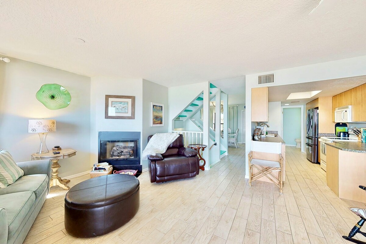 Delightful 3BR Oceanfront | Balcony