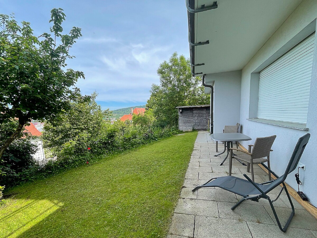 Ferienwohnung (77qm) mit Terrasse (Ferienwohnung im Eisenbergweg)