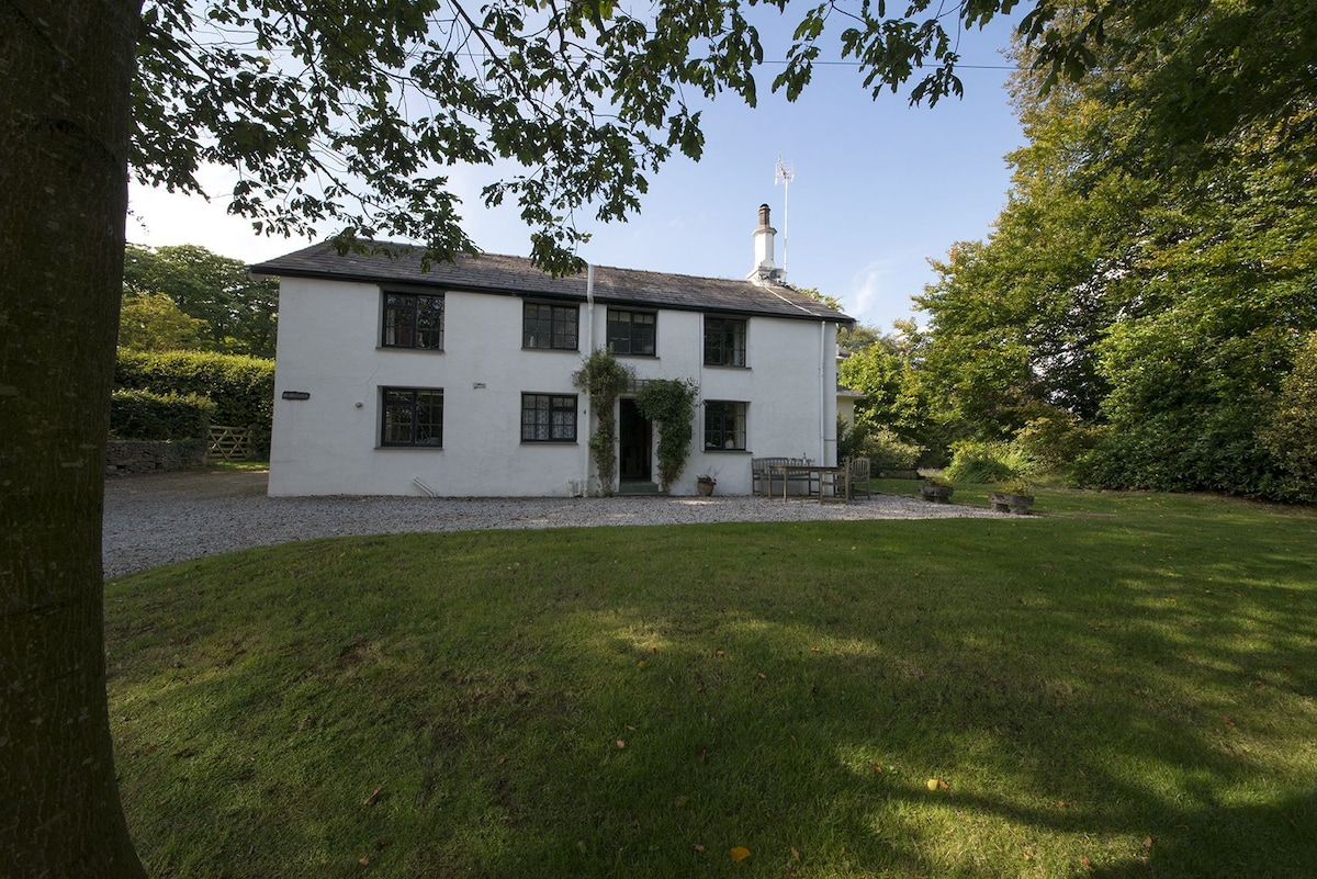 Middlefield Cottage at Coniston Water