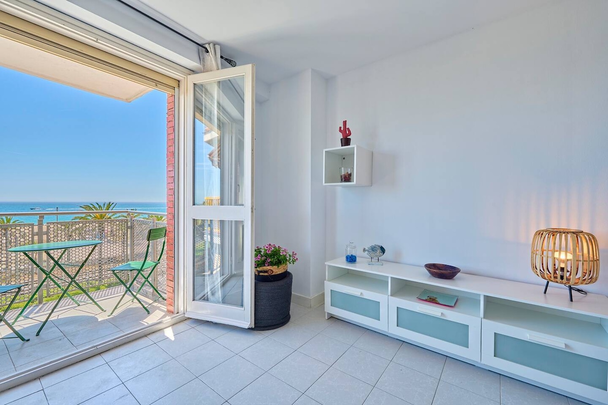 毗邻巴塞罗那和海滩的绝佳公寓