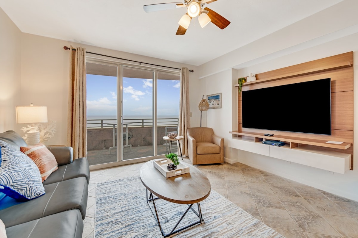 Luxurious Oceanfront Haven 1BR All New Furnishings