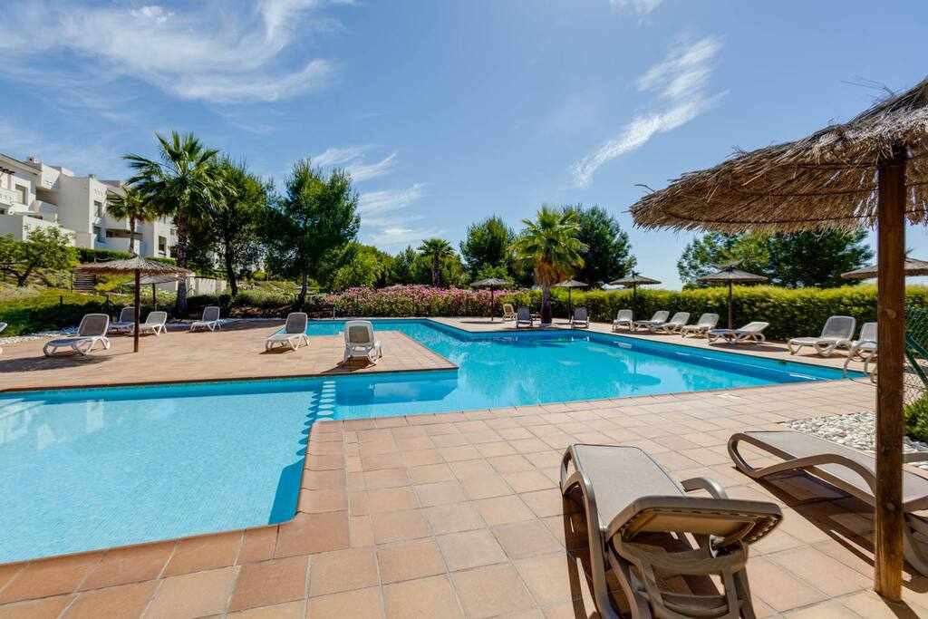 Comfortable 2 bed apartment in Colinas Golf Club