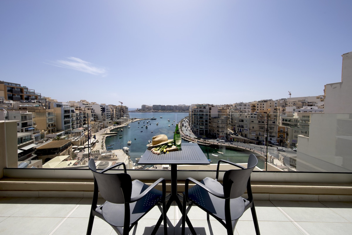 Luxurious 3bdm flat with breathtaking views Mmai1