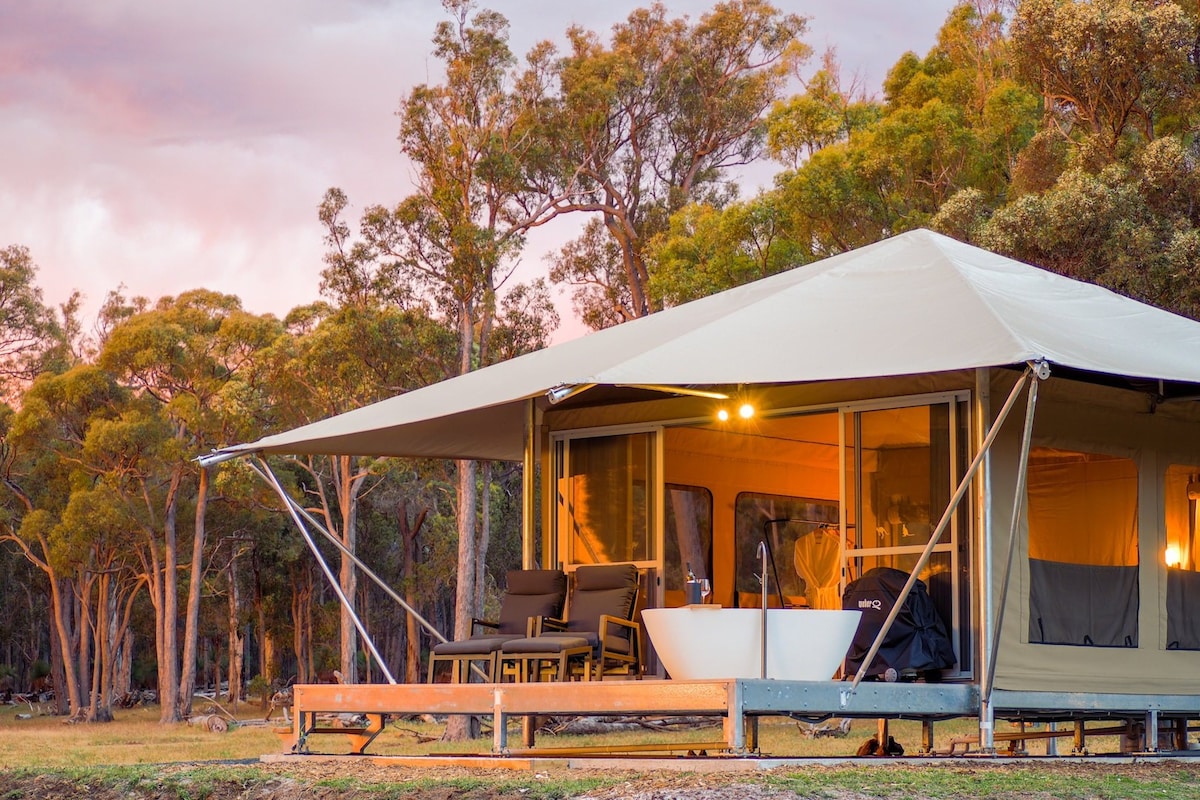 Luxury (Kaarta) Glamping Tent with stunning views