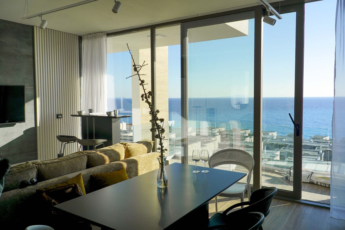Olea Residence, Luxury sea view apartment with pri