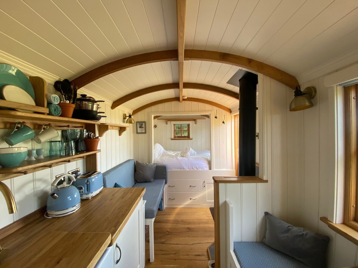 Peregrine - Shepherd Hut