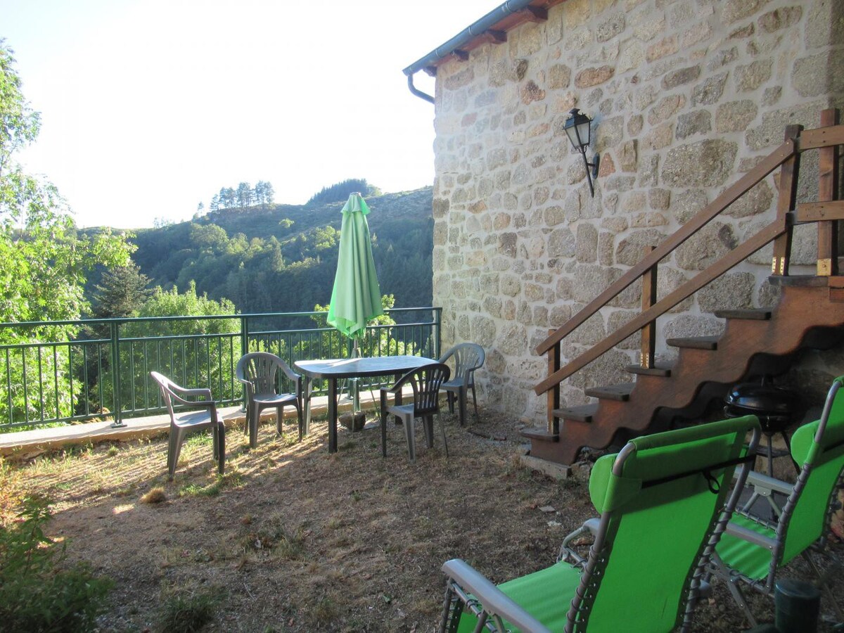 Gîte Le Mont Lozère 2/4 Personnes