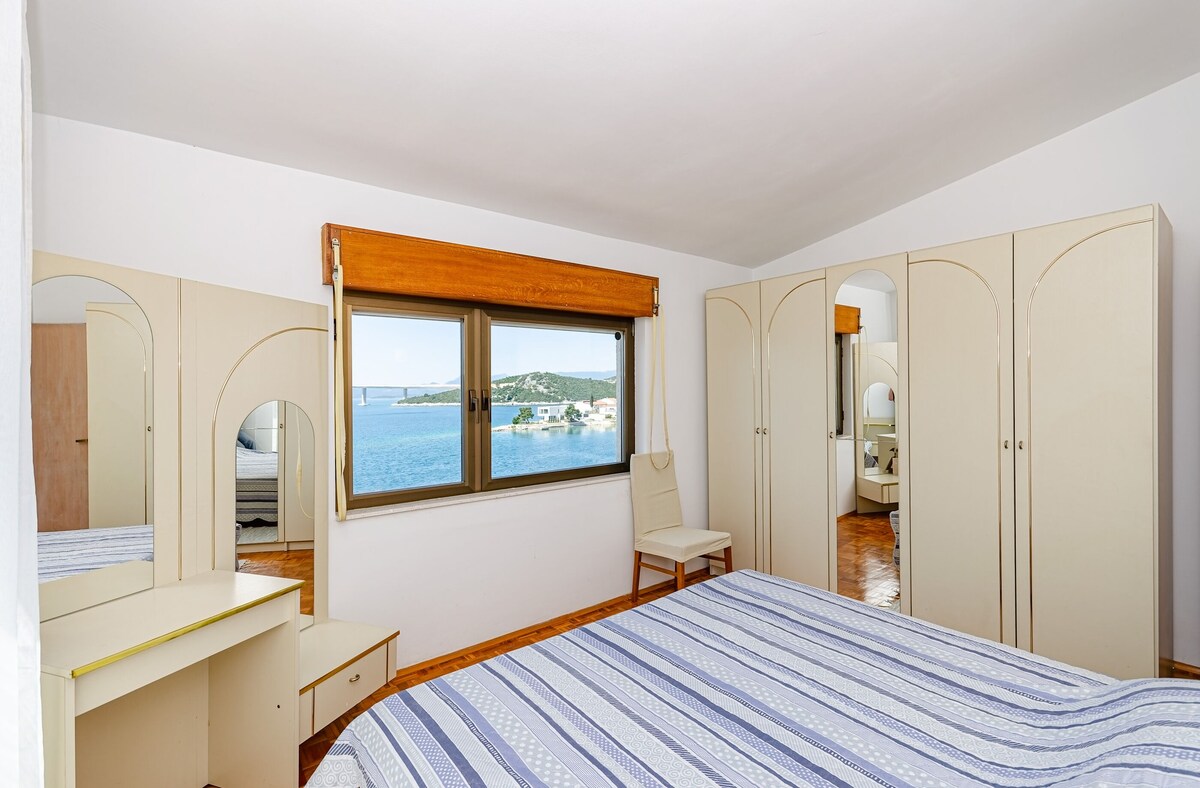Three Bedroom Apartment, seaside in Klek