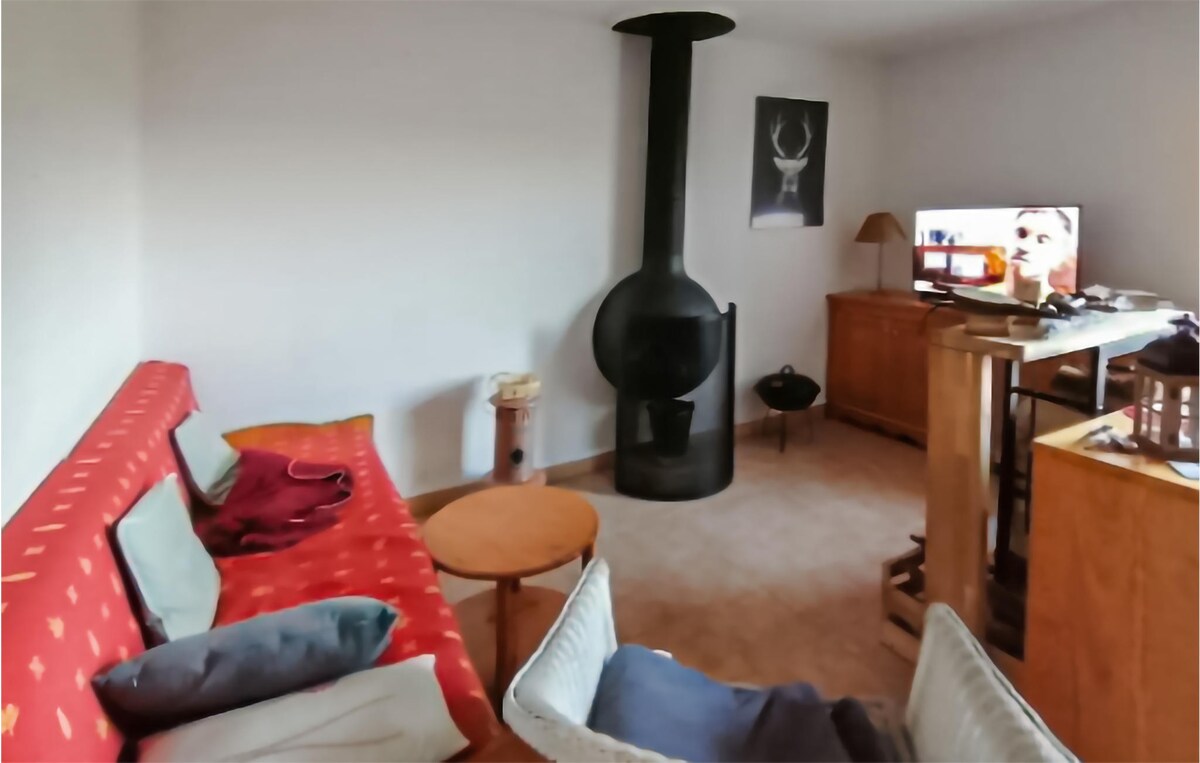 Amazing home with WiFi and 2 Bedrooms