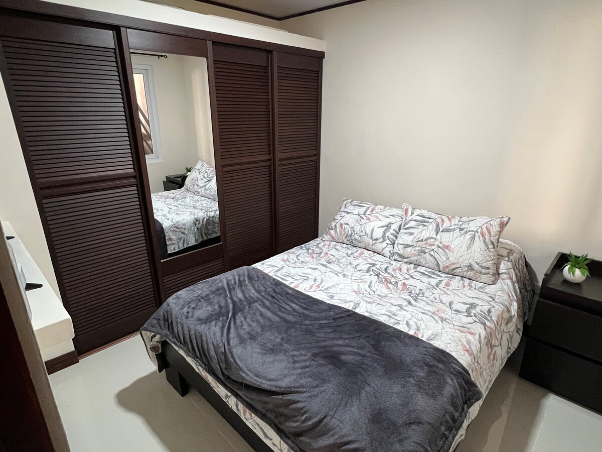 Fully equipped and furnished apartment and office.