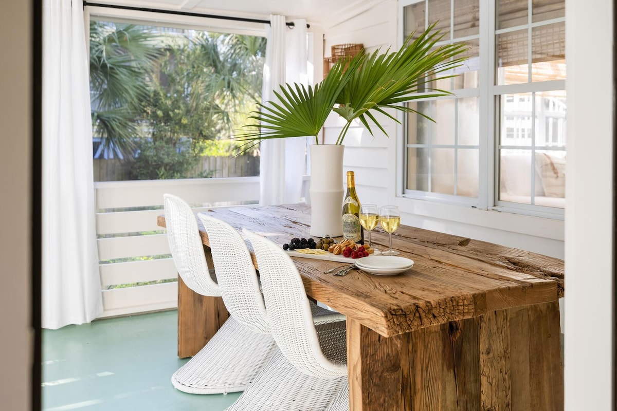 Charming Sullivan's Island Cottage!