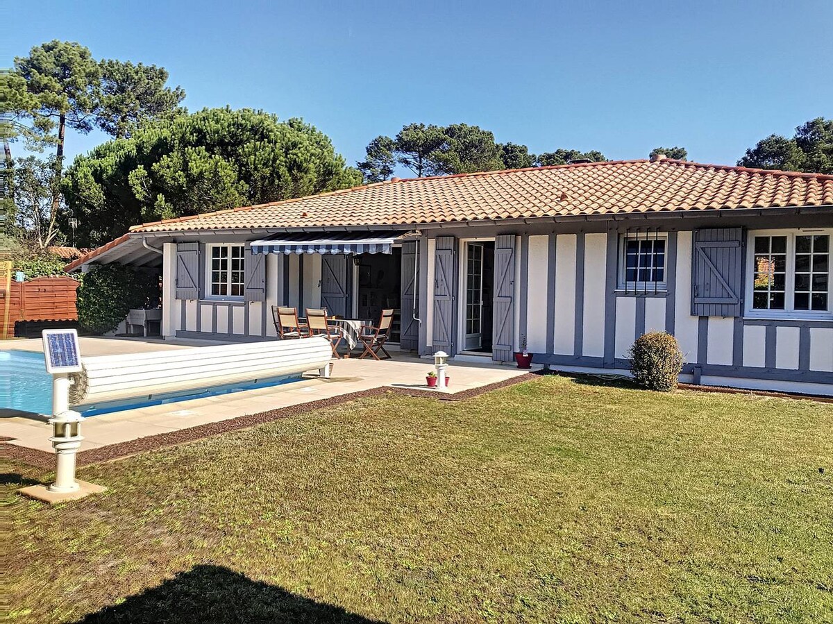MESSANGES, nice house with pool, in a quiet area