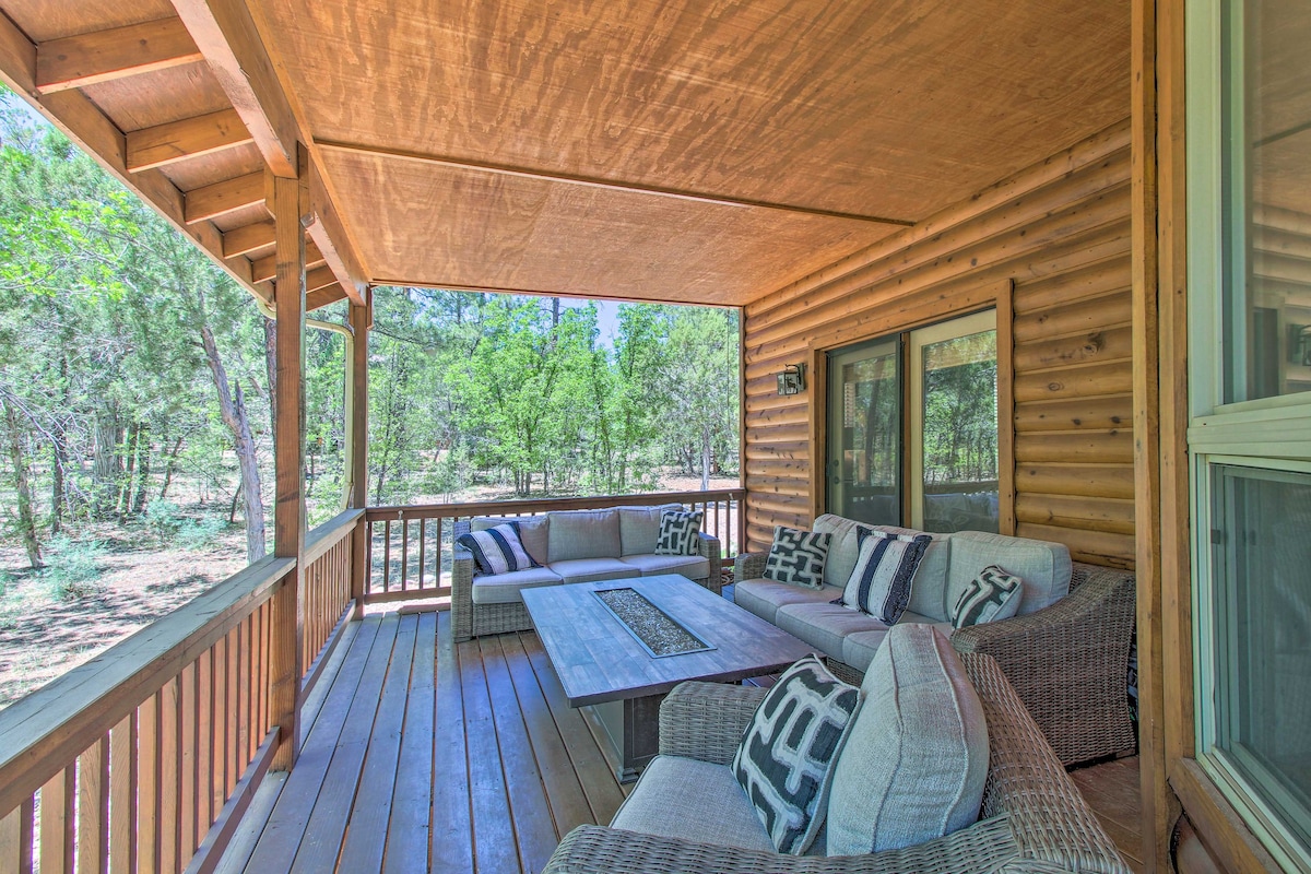 Spacious Show Low Hideaway w/ Deck + Grill!