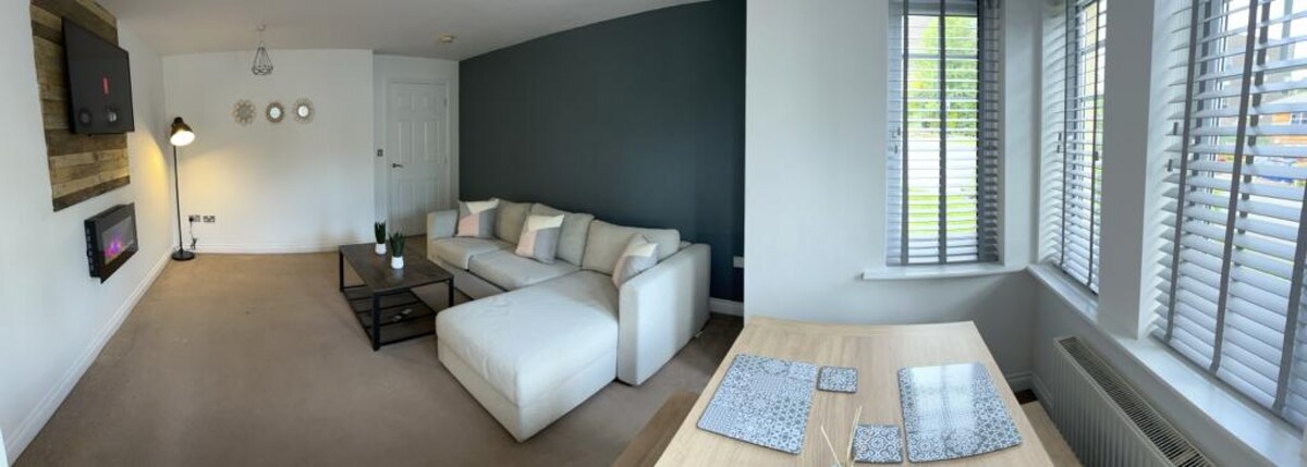 Durham City Hospital Apartment by #ShortStaysAway