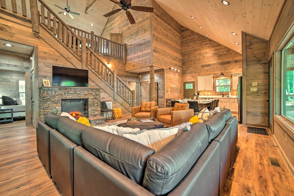 Sevierville Cabin w/ Hot Tub & Indoor Pool!