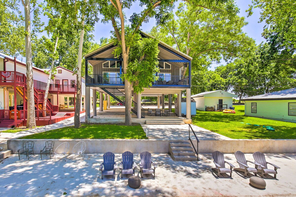 Stunning McQueeney Home: Decks & Outdoor Space!