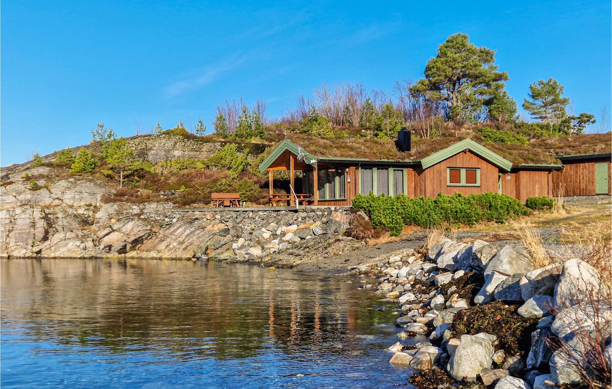Amazing home in Øydegard with 3 Bedrooms and WiFi