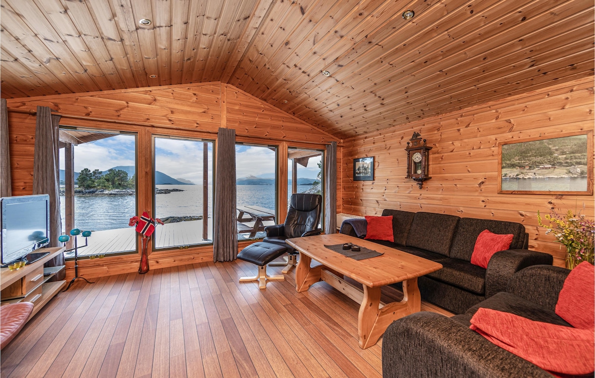Amazing home in Øydegard with 3 Bedrooms and WiFi